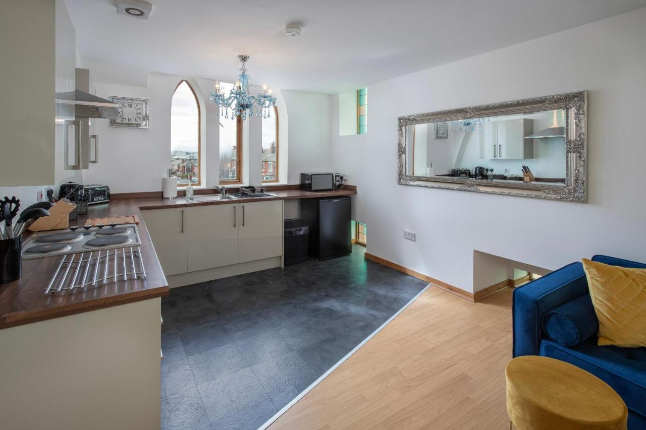 Elegant Church Conversion Close To Blackpool Tower Extérieur photo