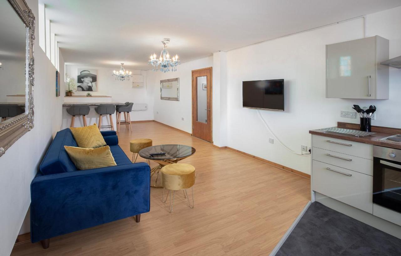 Elegant Church Conversion Close To Blackpool Tower Extérieur photo